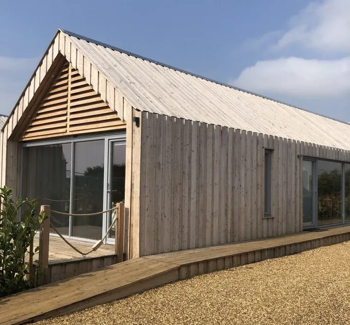 Luxury Timber Clad Eco-Lodge 5 miles from the Norfolk Heritage Coast - Image 1