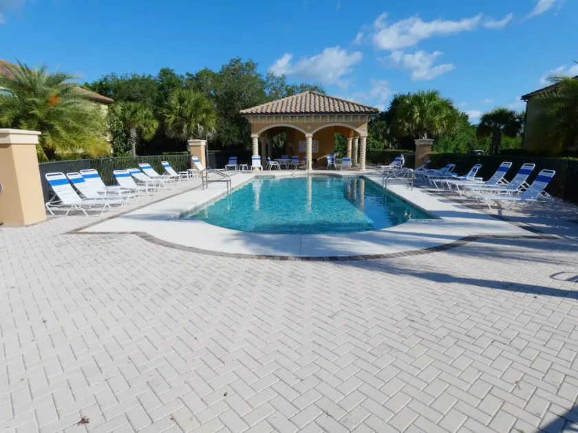 6715-204 Beautiful Veranda with golf next to the pool - Image 1