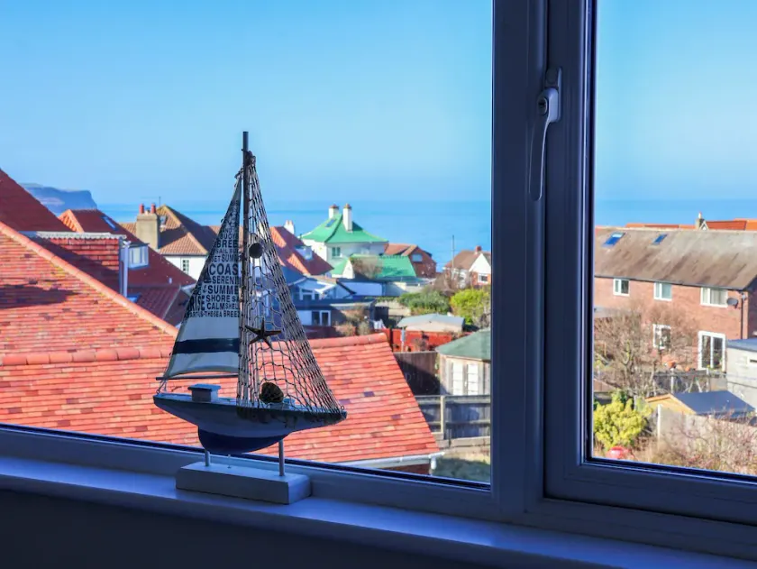 BEACHCREST, pet friendly, character holiday cottage in Whitby - Image 1