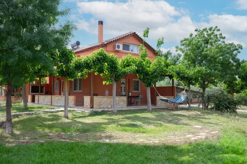 White & Blue Country House Nafplio - Image 1