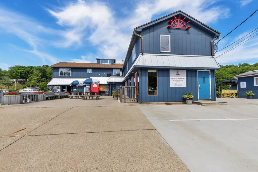 Downtown Saugatuck - Waterfront Condominium (Upper Level Unit) - Image 1