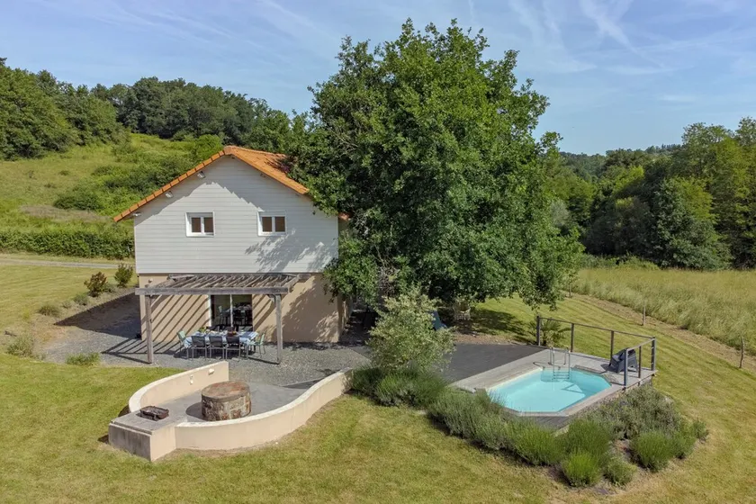 Les Oies de Julia, renovated home in the Dordogne with private pool and terraces - Image 1