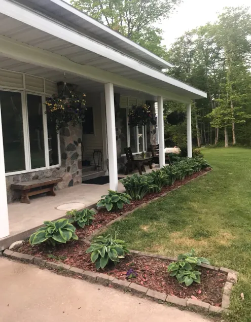 ¡Vista de Majestic Keweenaw Bay, sauna, jacuzzi, piscina y más! - Image 1