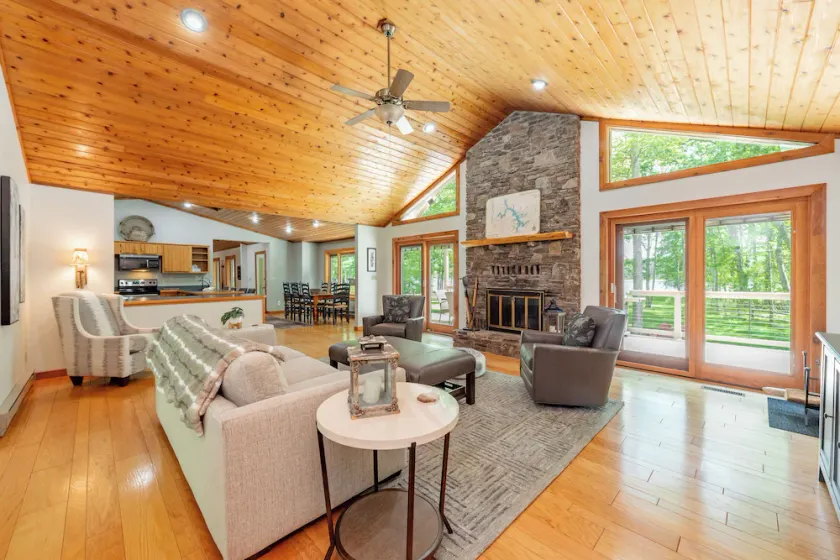 Lakefront Dog Friendly Cottage w/ Dock & Fire Pit - Image 1