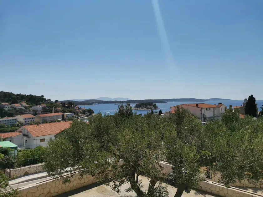 Charming sea view Apartment in Hvar - Image 1