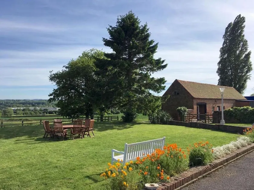 Colthrop Manor B&B - Image 1