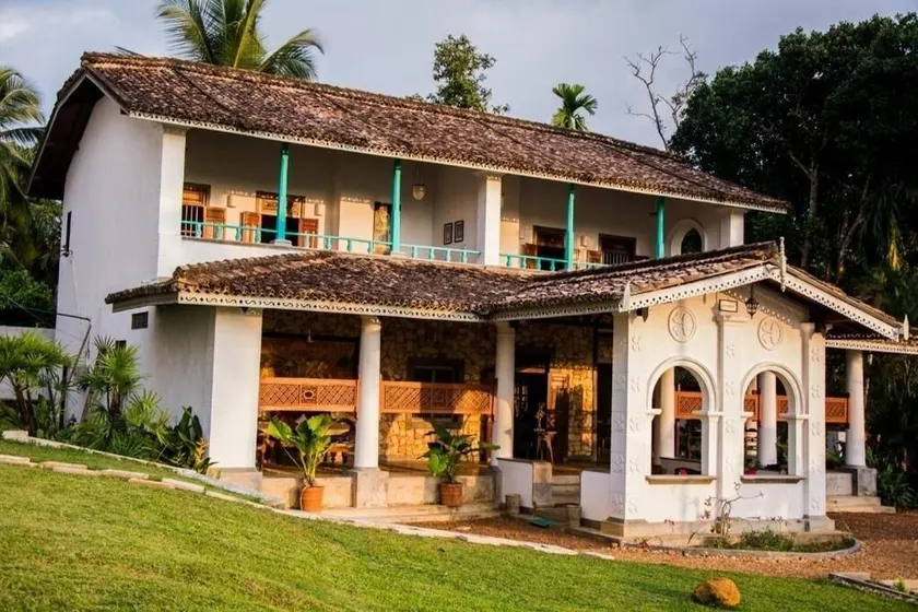 In Hikkaduwa gelegen, bietet die PRIVAT Villa Kubura Unterkunft ALS GANZE VILLA - Image 1