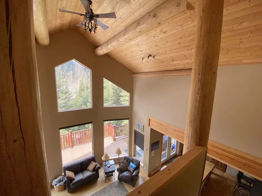 Morrisey Chalet At Sun Peaks: Magnifique maison de montagne dans un cadre paisible! - Image 1
