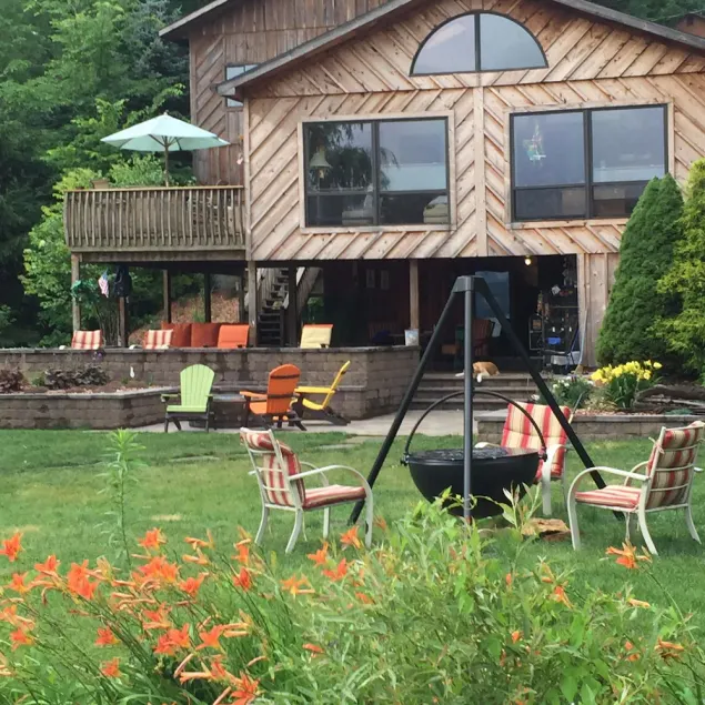 Sommer datoer åbne Jan 1st-2018Private 70ft Lakefront Cabin, 3br, 3ba, Kæledyr tilladt- - Image 1
