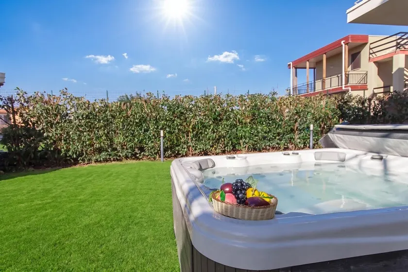 Eclisse House Few Steps From The Sea - Happy Rentals - Image 1