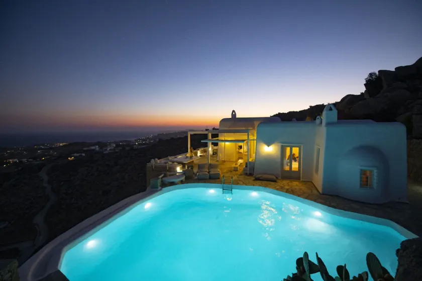Theatron Villa Mykonos - Image 1