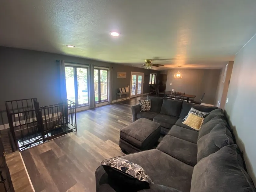 Cozy house on the lake minutes from the golf course - Image 1