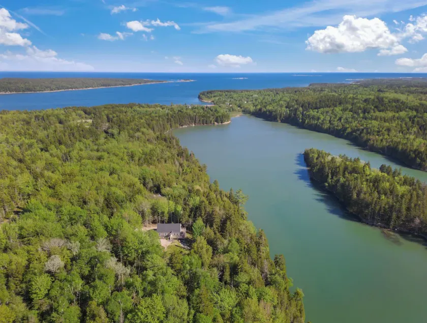 Ollie's Folly: Gorgeous Oceanfront Downeast Maine Home Near Acadia & Petit Manan - Image 1