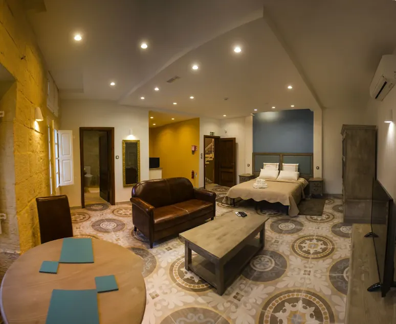 Recently renovated Boutique Guesthouse at the footsteps of Mdina - Image 1