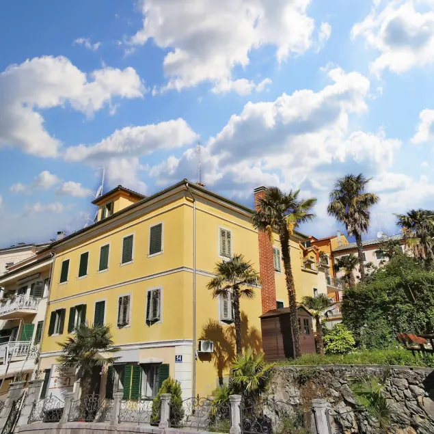 Villa Varglien, Apartment with garden place - Image 1
