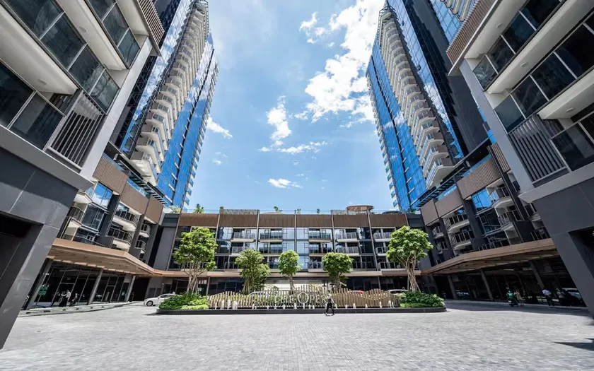 Moon Metropole The Opera Residence - Image 1