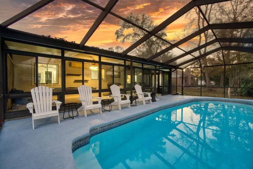 ~Dapper Duck_Sleeps 12_Heated Pool & Billiards~ - Image 1