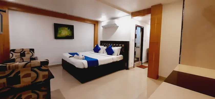 Make your stay relaxing & fun with Free Breakfast & WiFi - Image 1