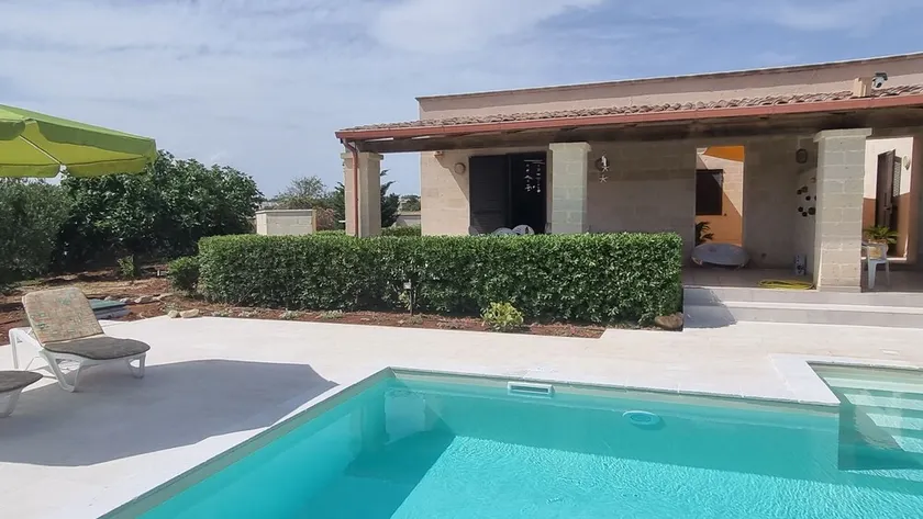 VILLA AMICORUM House WEST, 10 x 4 m pool - Image 1