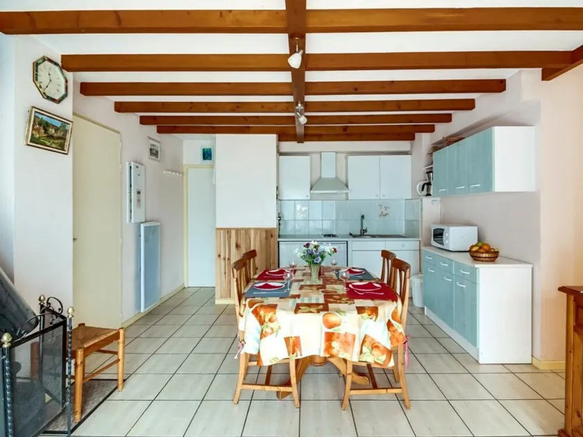T3 lumineux avec jardin, 6 pers., Wi-Fi, parking, animaux admis - Image 1