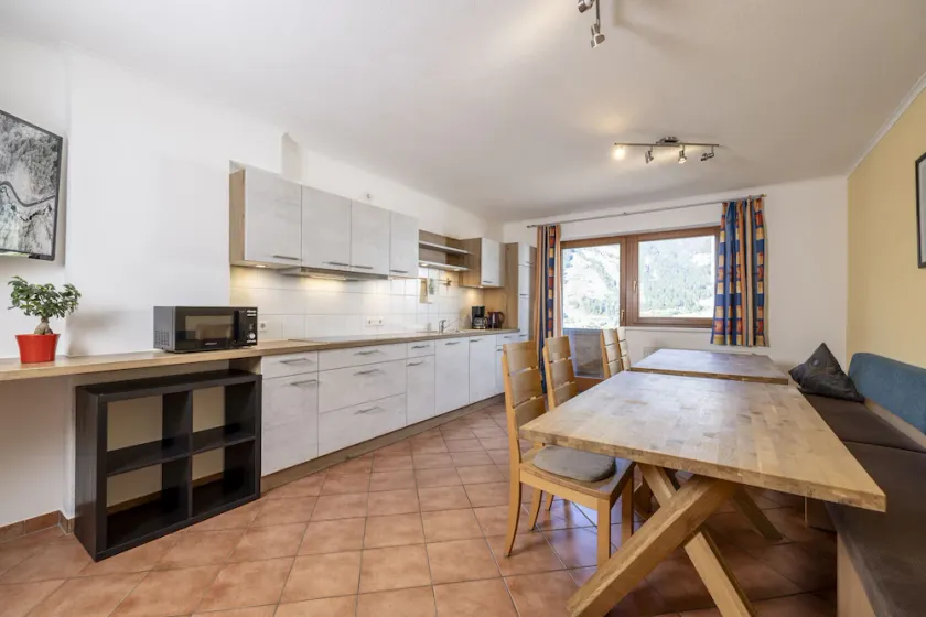 Large apartment: sunny, bright and quiet - modern - with a great view - Image 1