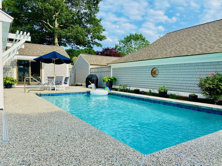 Ferienhaus mit eigenem Pool in New Seabury - Image 1