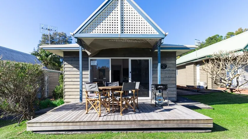 Kangaroo Cabin - Image 1