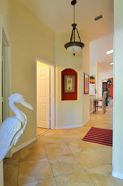 Private 5 Bedroom Villa Near Disney, free WI-FI 10% OFF LONG TERM RENTALS - Image 1