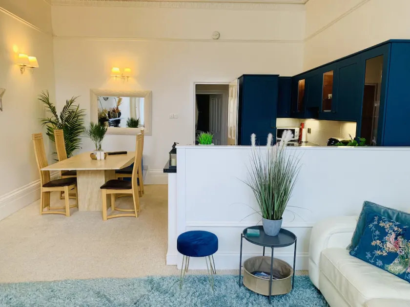 ***Graciously large one bed by the Sea*** - Image 1