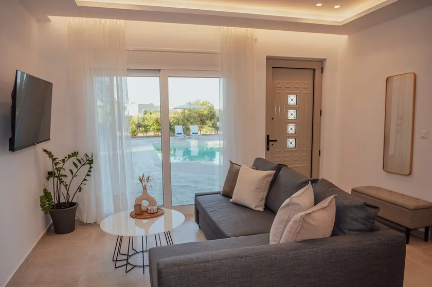 Αngélique Pool garden apartment - Image 1