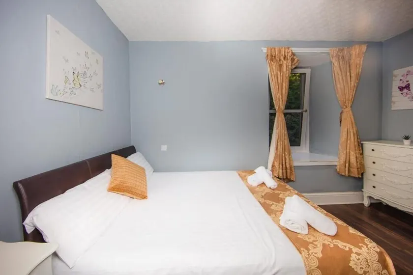 One bedroom property in City Centre location - Image 1