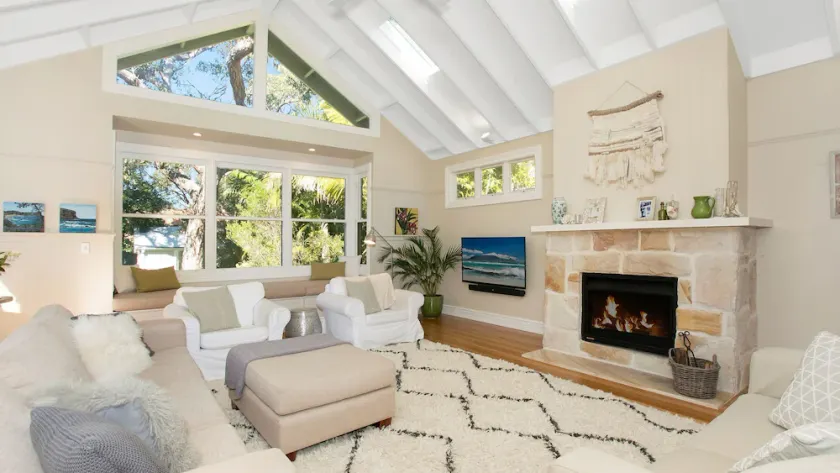 Avalon Beach House - Image 1