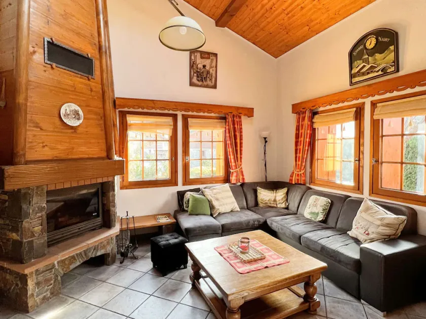 Chalet en el centro de Samoëns con jardín y chimenea - Image 1