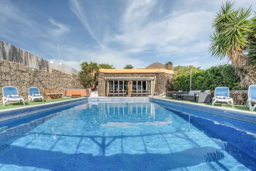Haustierfreundliche Villa Finca Toledo mit Pool, Terrasse, Garten, A/C & Wi-Fi - Image 1