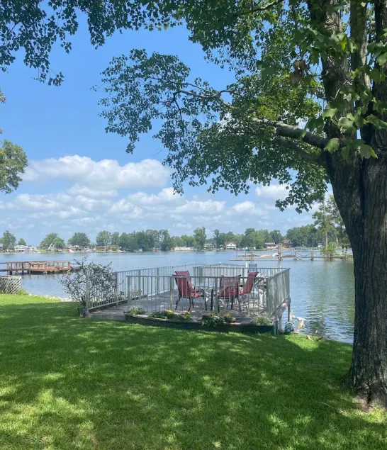 \"Our favorite house on Lake Murray\" with private dock in quiet cove, sleeps 8.. - Image 1