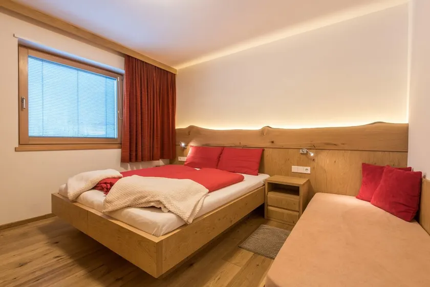 Acogedor apartamento \"Ulrica\" con vistas a la montaña, Wi-Fi, balcón y terraza. - Image 1