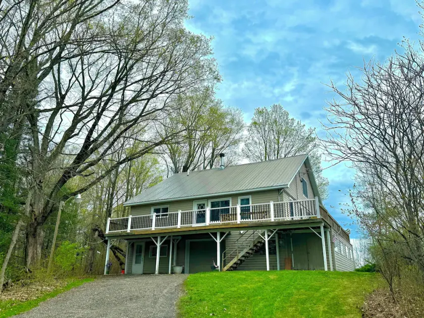 Beautiful cabin on Fay Lake in Long Lake - Image 1