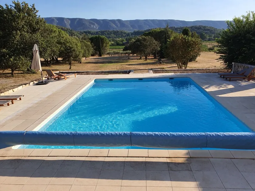 Splendid Provencal property with breathtaking views - Image 1