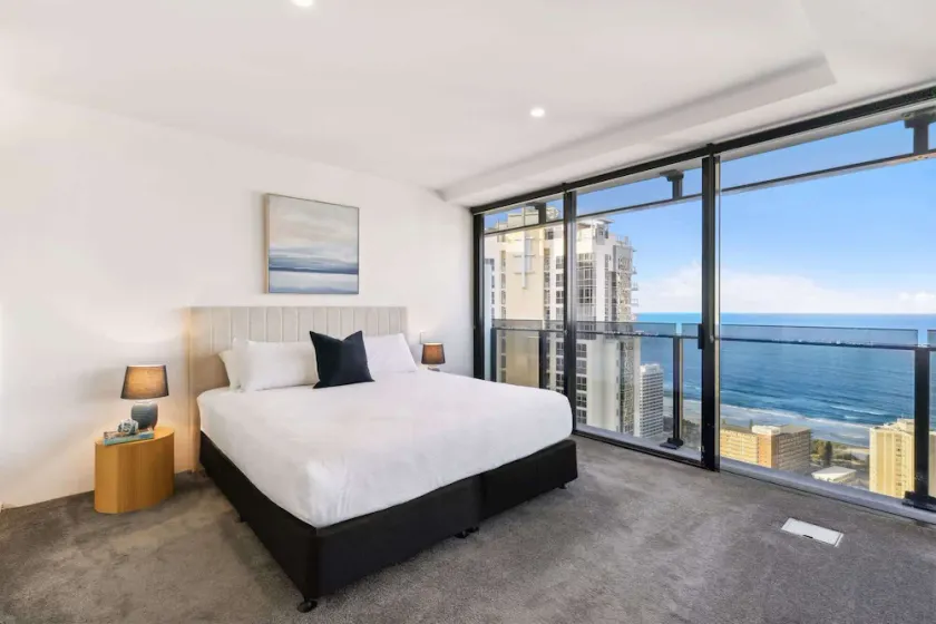 Circle On Cavill 52nd Floor Spacious Skyhome Apart - Image 1