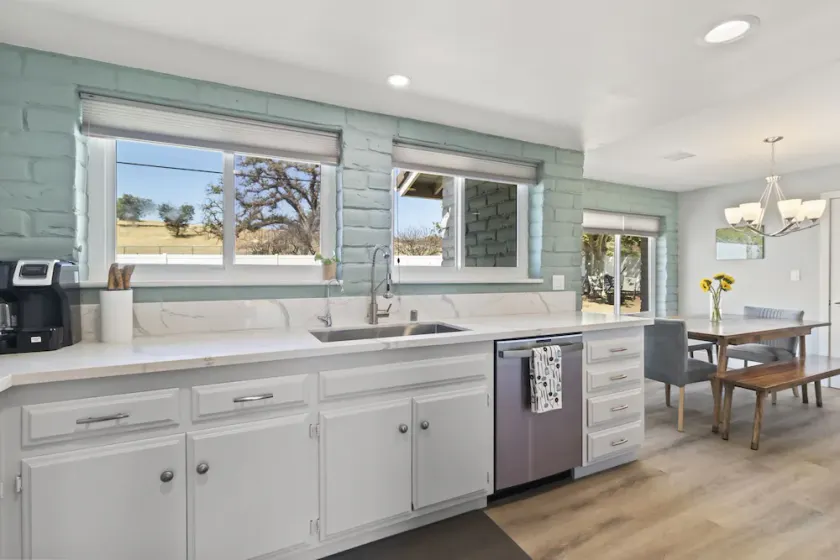 Unique Historic Ranch House - Quiet Getaway with views of the Golden Eagle Farm - Image 1