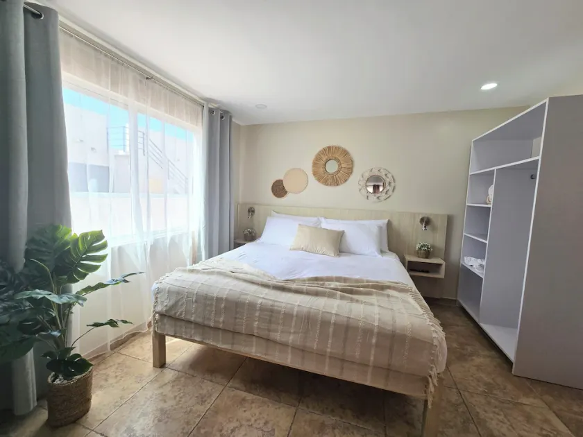 Nice and bright apartment close to Palm Beach - Image 1