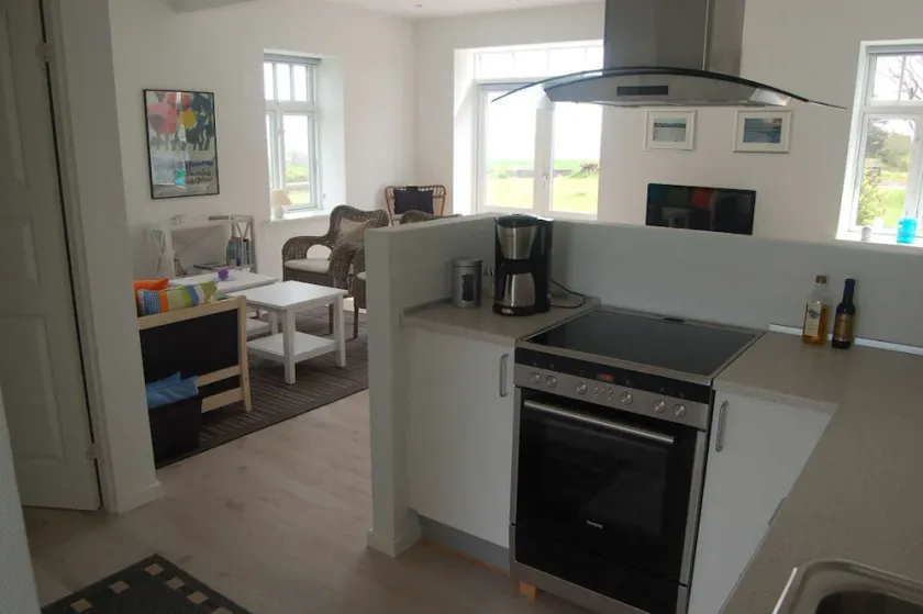 Family Apartment with Sea View - Image 1