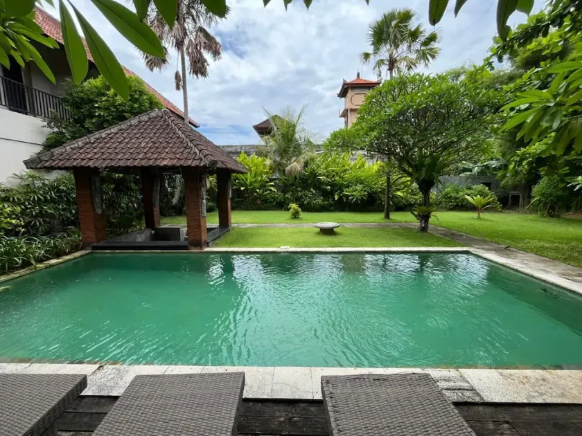 Palm 57 Guest House Legian - Image 1