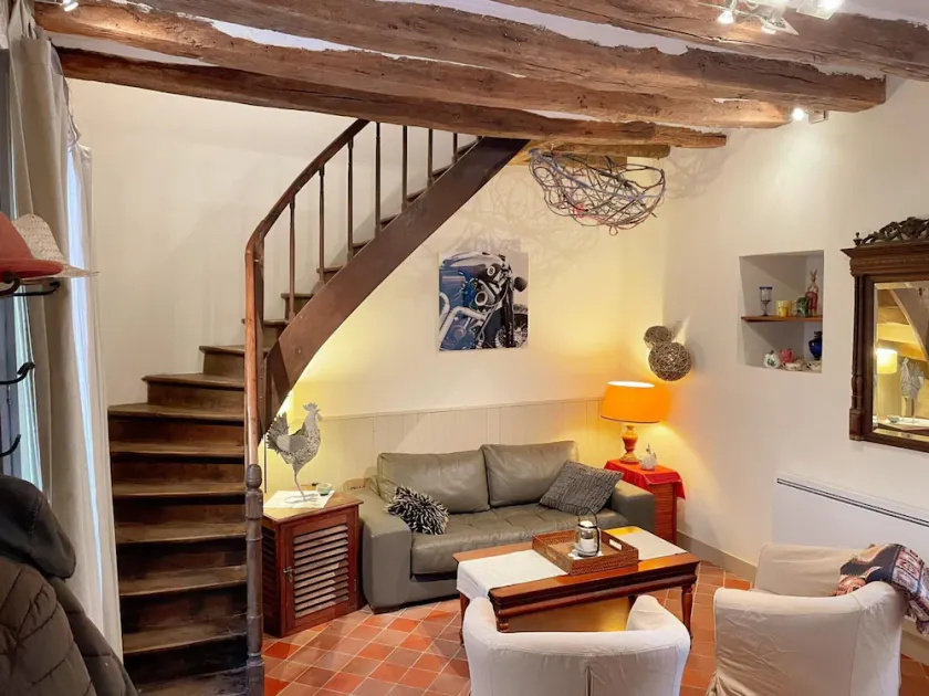 Charming Cottage with Terrace in the Heart of Loire Valley - Near Châteaux & Beauval Zoo - Image 1
