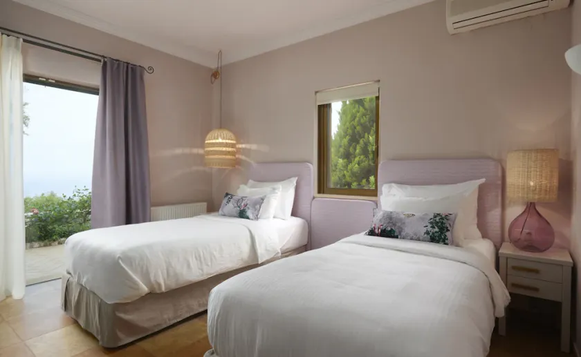 Deluxe Villa With Private Pool - with Panoramic View, Art Blue Villas - Image 1