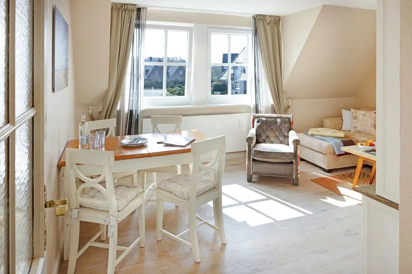 \"Erholung pur: Charmante Ferienwohnung in List an der Nordsee!\" - Image 1