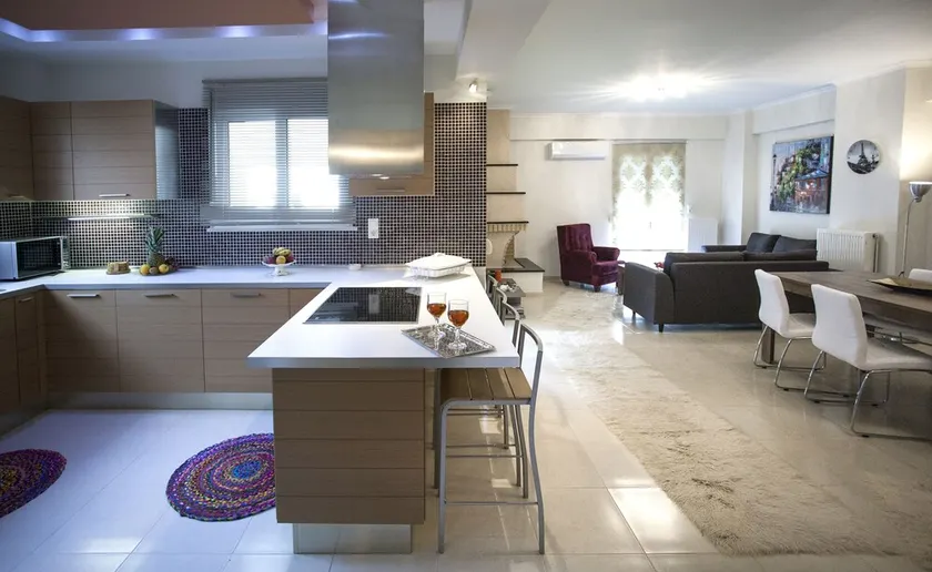Elena & Pelagia Luxury Apartment - Image 1