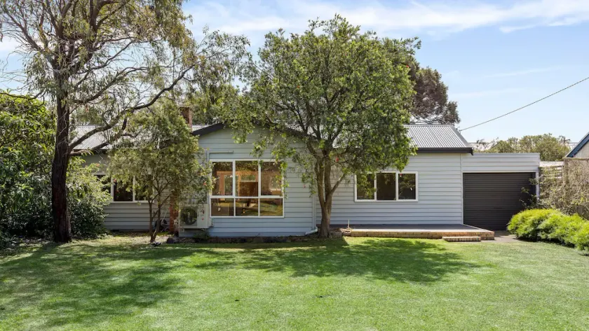 Springs Beach House - Image 1