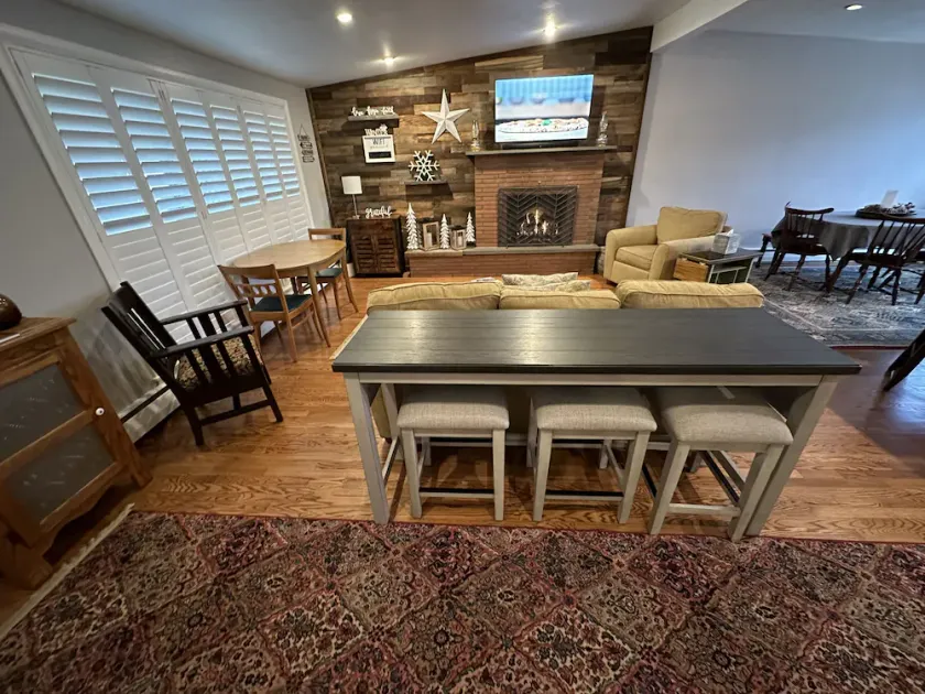 Spacious Lancaster Home Near Spooky Nook, Family-Friendly, Flexible Layout - Image 1