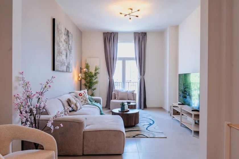 One Lux Stay Near Central Station - Image 1